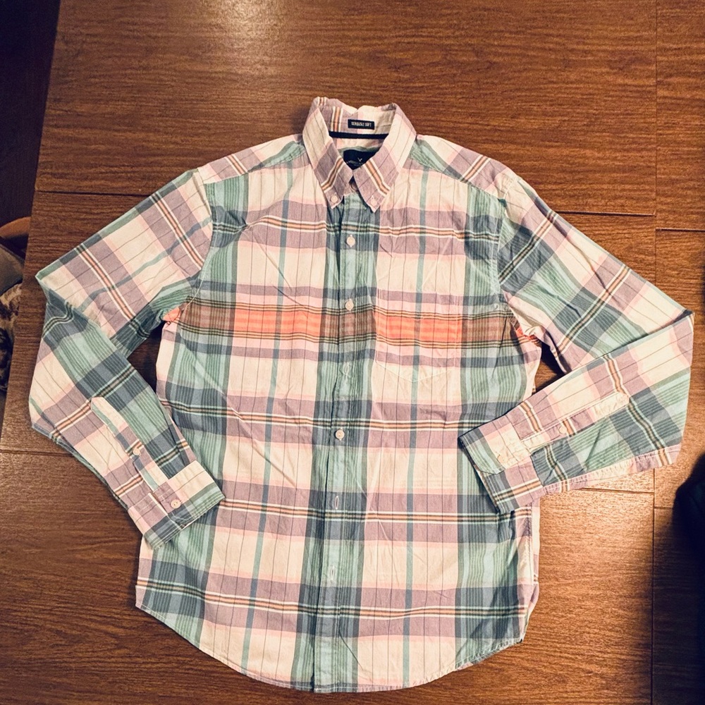 EUC Men’s L/S seriously soft American Eagle multicolor plaid, print. Medium.
